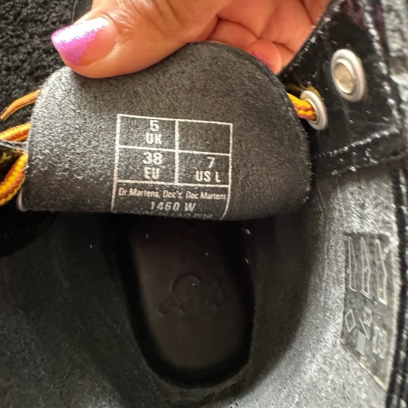 Doc Marten 1460 Patent Leather Boots - Picture 5 of 5